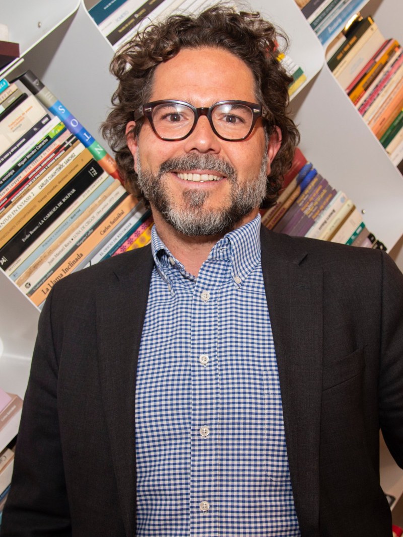 Quiénes somos Camilo Hoyos Gómez, fundador y director de Paredro LEO